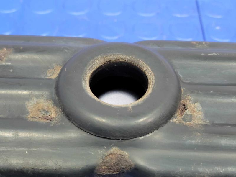 2002 Dodge B3500 Valve Cover