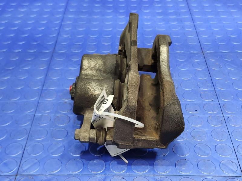 2018 Toyota Highlander Caliper