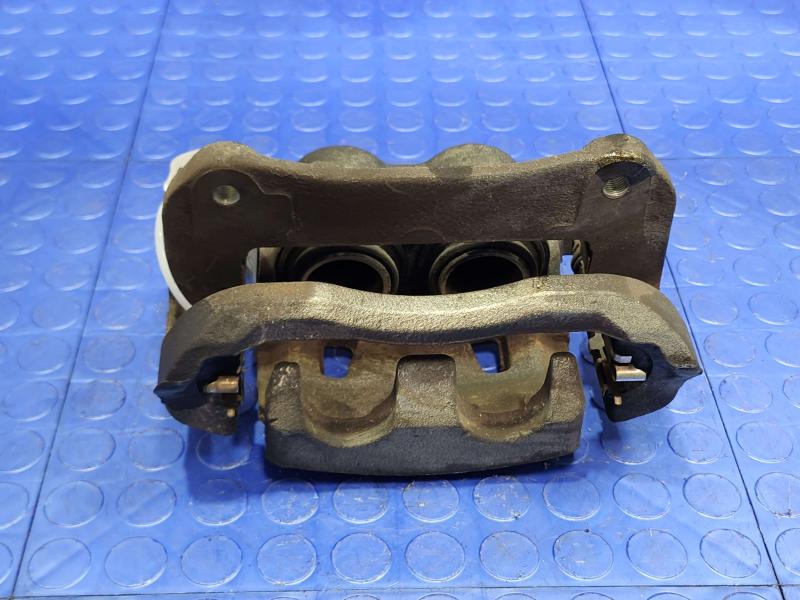 2018 Toyota Highlander Caliper