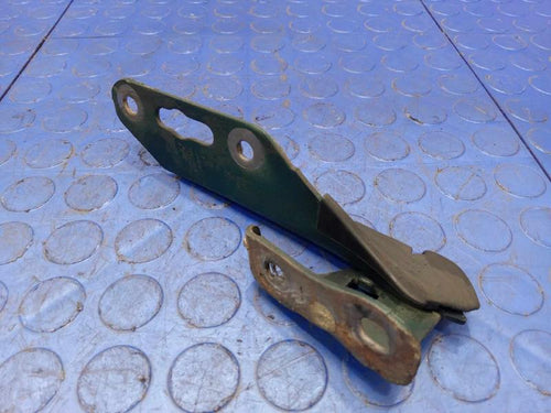 1999-2001 Honda CR-V Hood Hinge Right Passenger Side OEM 60120ST0000ZZ,RH