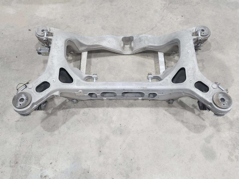 2015 Porsche Panamera Crossmember/Cradle/Undercarria