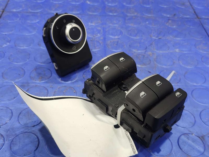2018 Alfa Romeo Giulia Door Switch Front