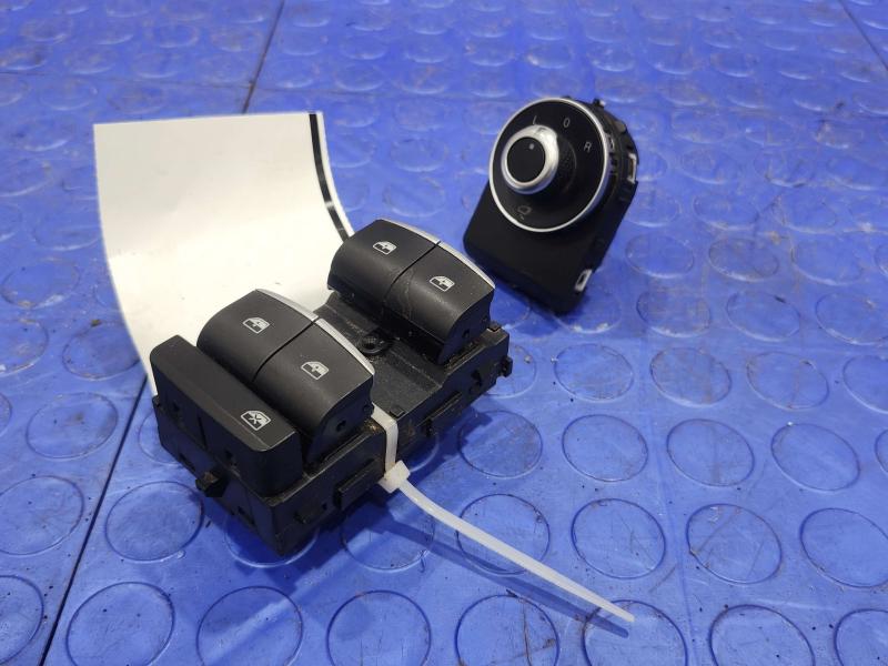 2018 Alfa Romeo Giulia Door Switch Front