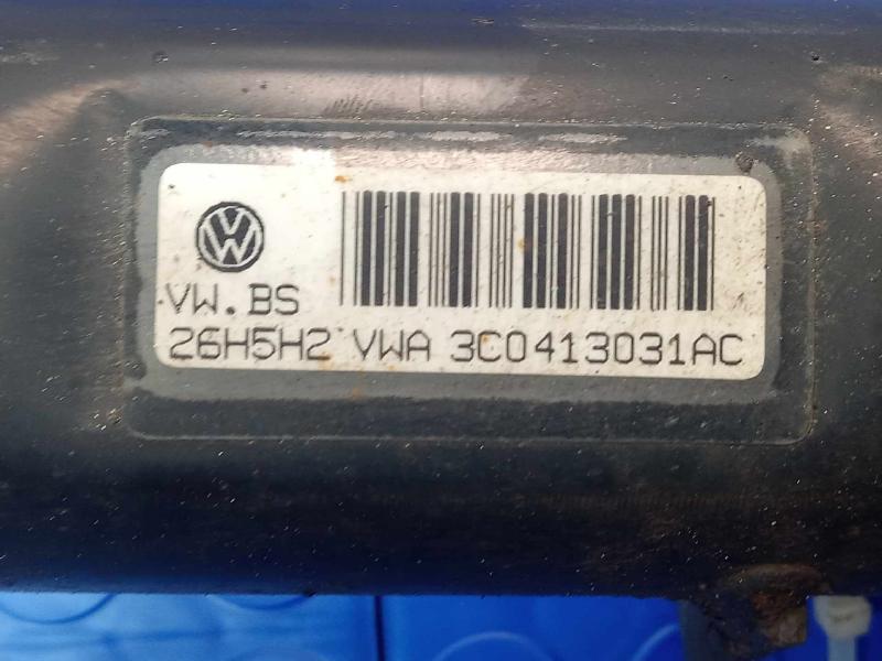 2006 Volkswagen Passat Strut Assembly