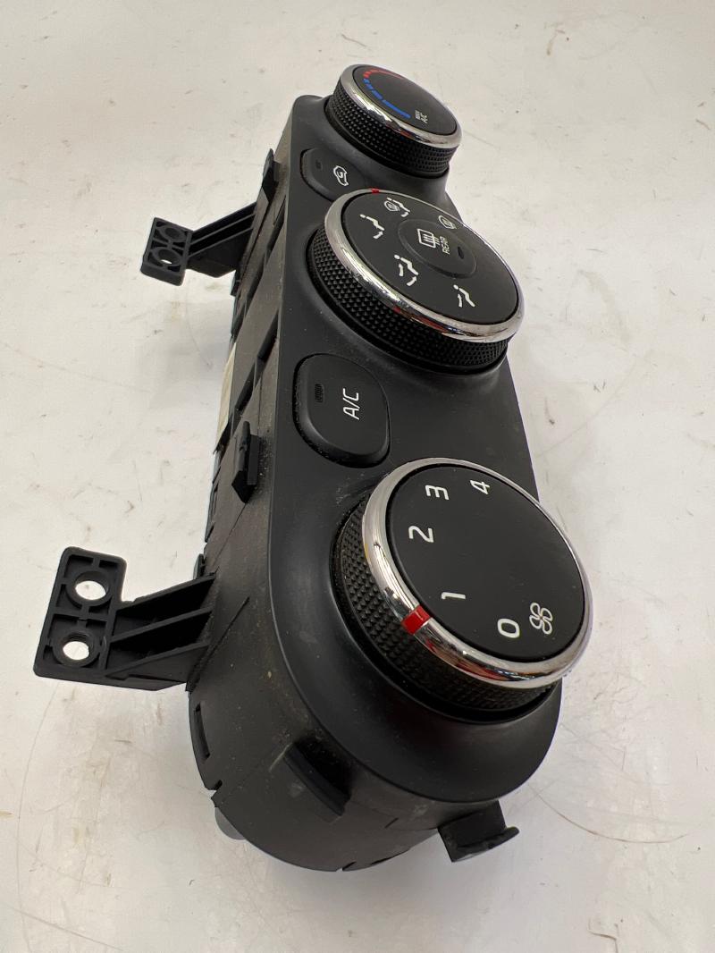 2016 Kia Forte Heater A/C Control
