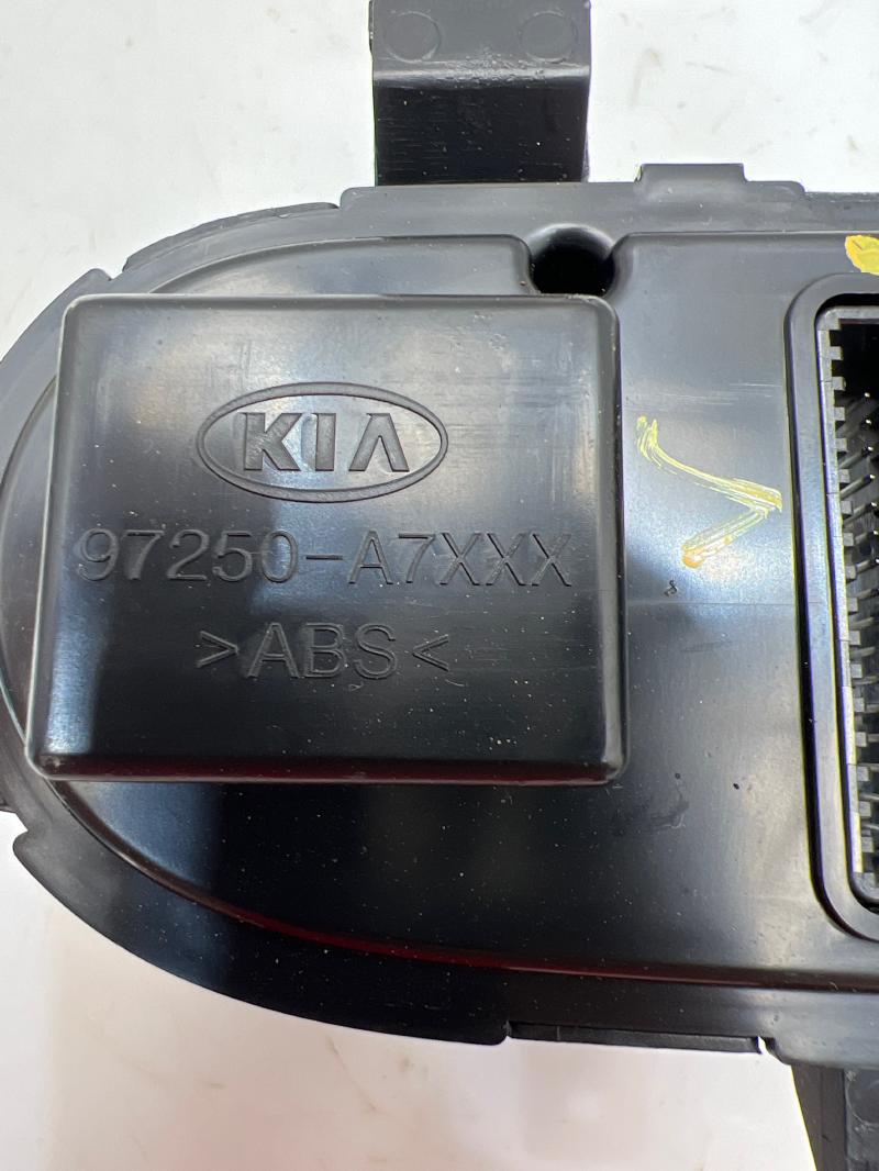 2016 Kia Forte Heater A/C Control