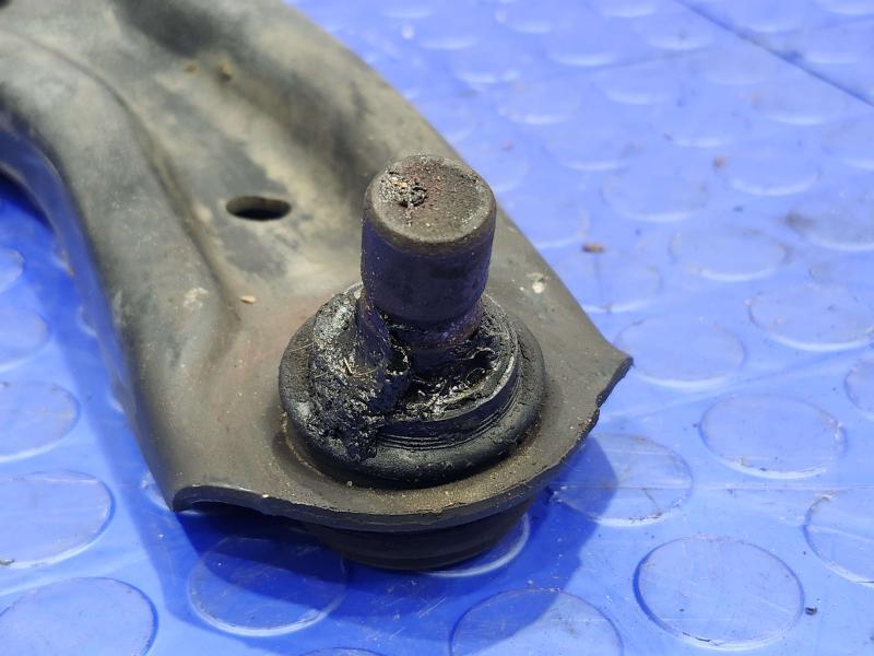 2013 Mazda Mazda2 Lower Control Arm Front