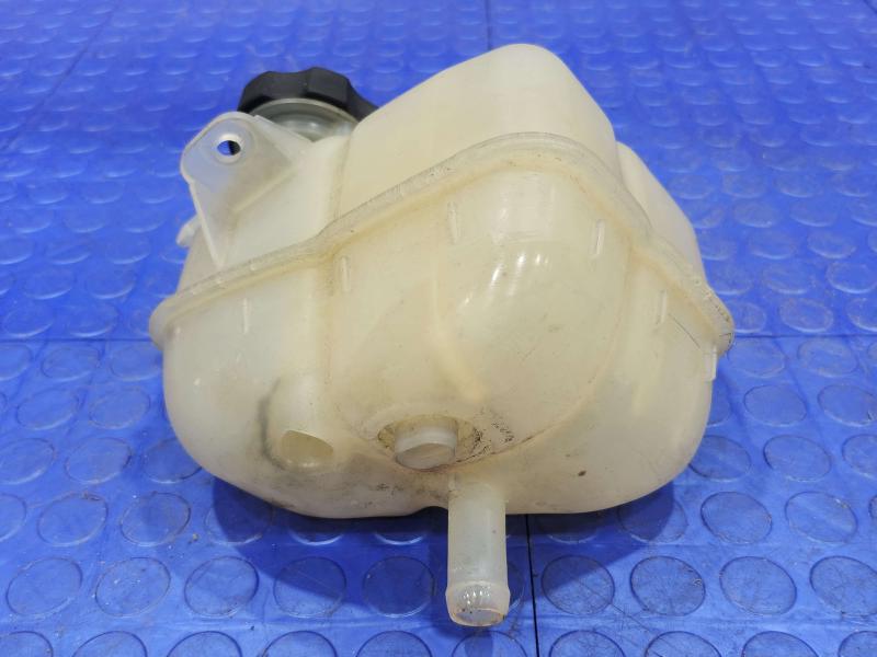 2009 Chevrolet Malibu Coolant Recovery Bottle