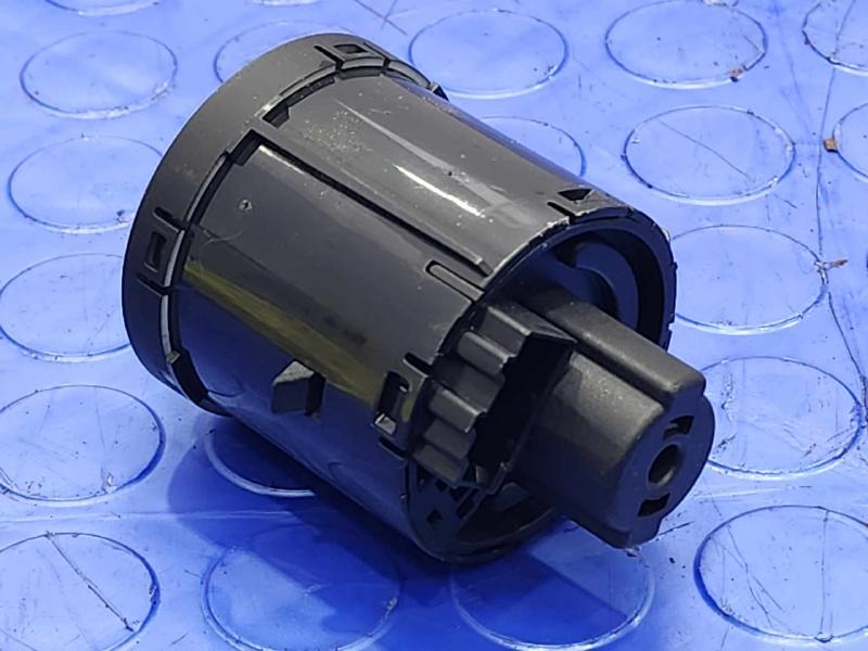 2019-2021 Volkswagen Jetta Headlight Control Switch Black OEM 5G1941431WHS
