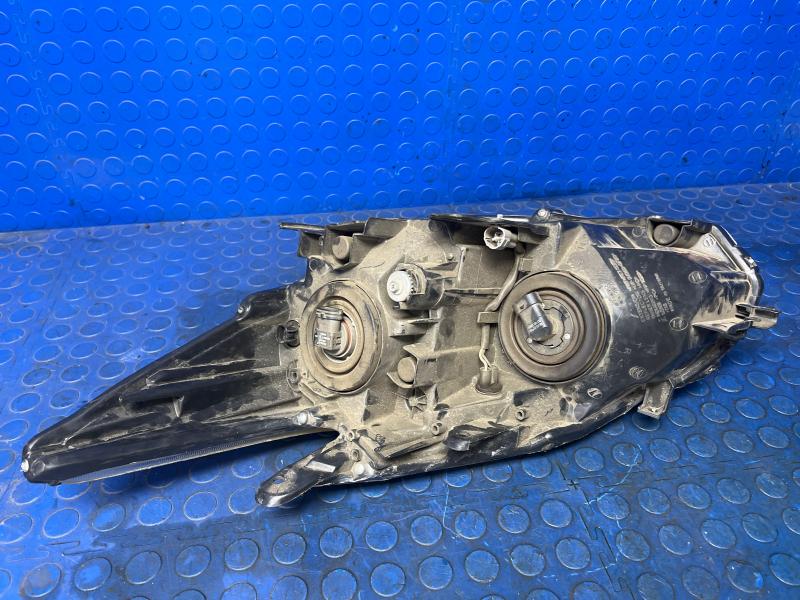 2012 Toyota Prius Headlamp Assembly