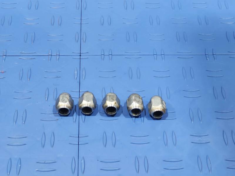 2017 Toyota Corolla Lug Nuts