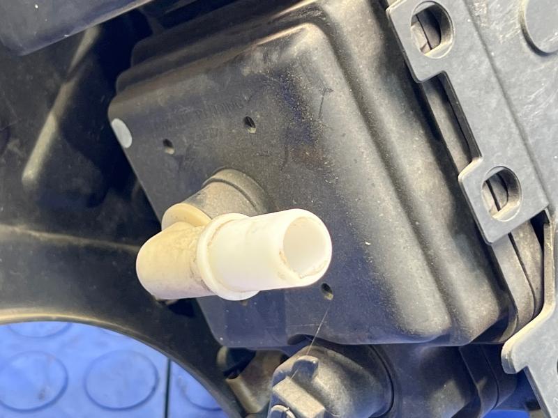 2011-2014 Ford Expedition EL Fuel Vapor Charcoal Canister OEM BL1Z9D653A