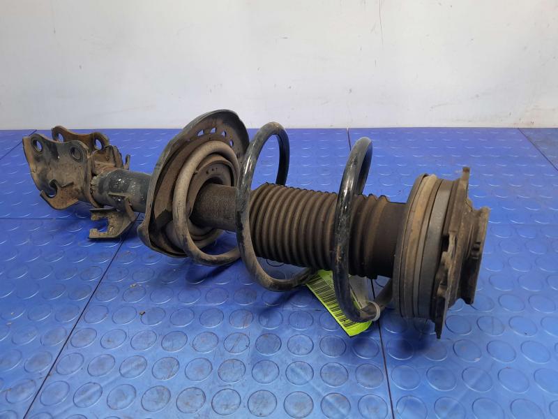 2019 Nissan Sentra Strut Assembly
