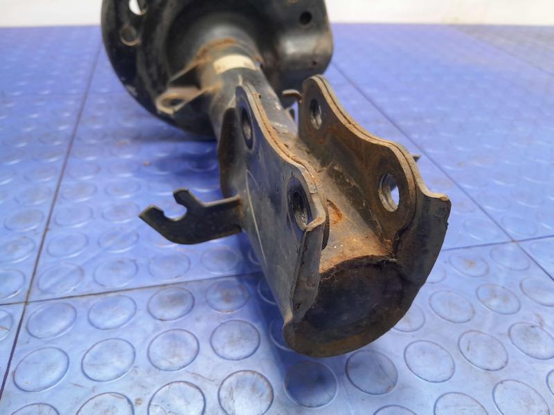 2019 Nissan Sentra Strut Assembly