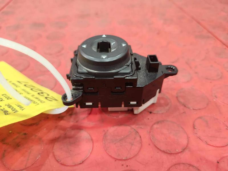 2011-2015 Kia Optima Driver Power Door Mirror Control Switch OEM 935732T000