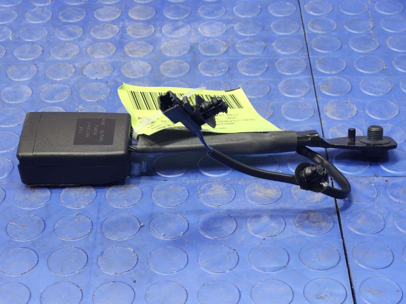2018 Buick Regal Front Seat Belt