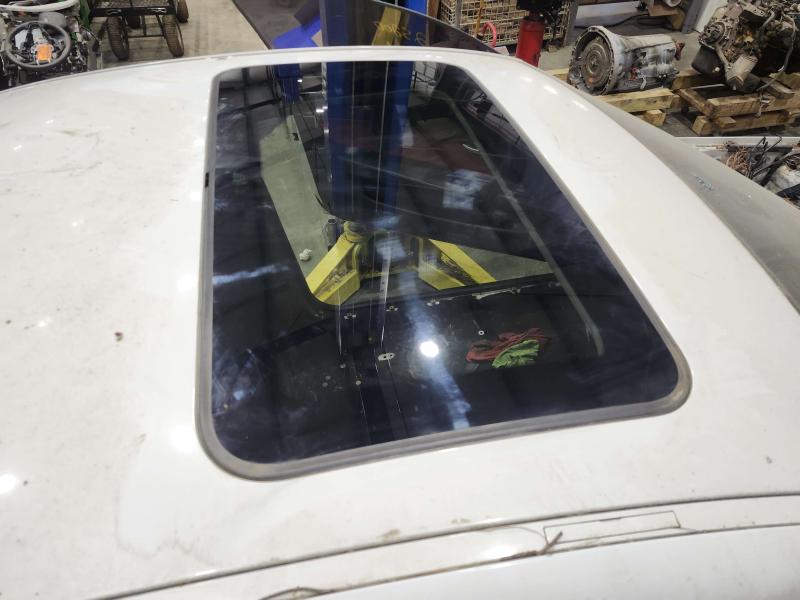 2008 BMW 128i Roof Glass (Glass Only)