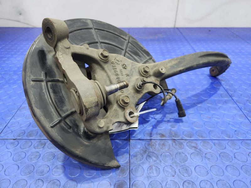 2014 Dodge Challenger Spindle Knuckle Front