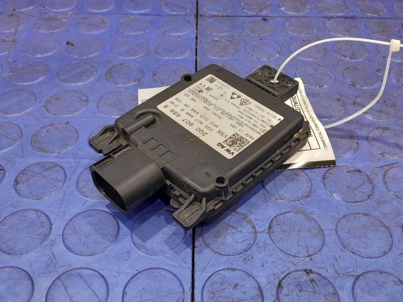 2020 Volkswagen Passat Camera/Projector