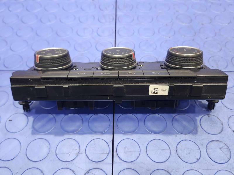 2015 Volkswagen Golf Heater A/C Control