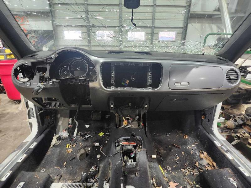 2012-2019 Volkswagen Beetle Dashboard Panel Dash Pad Black OEM 5C185700182V