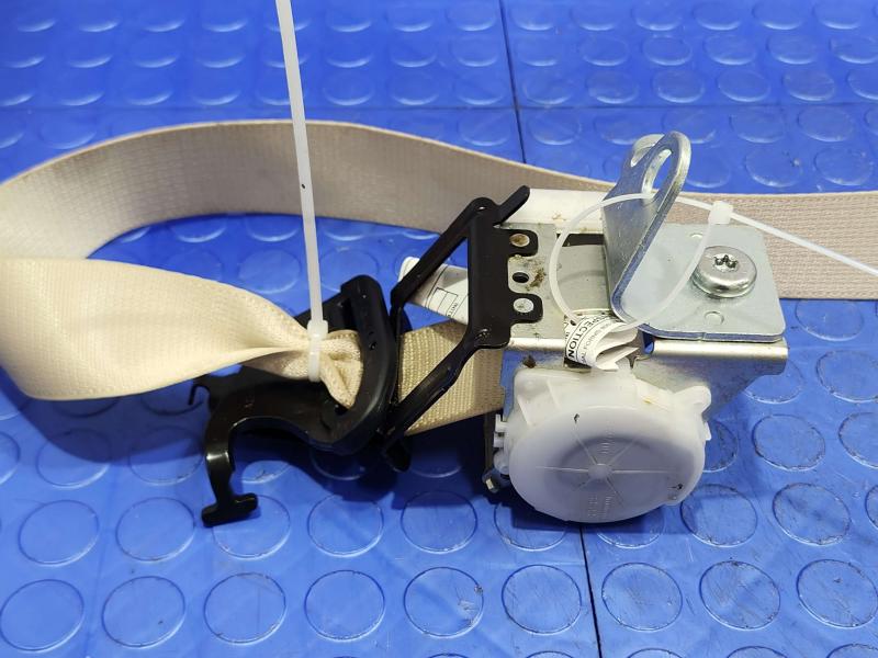 2018 Toyota Highlander Rear Seat Belt