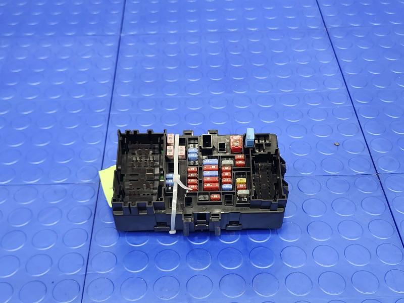 2015 Chevrolet Tahoe Cabin Fuse Box
