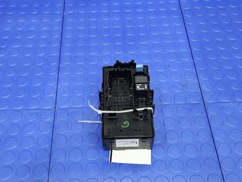 2015 Chevrolet Tahoe Cabin Fuse Box