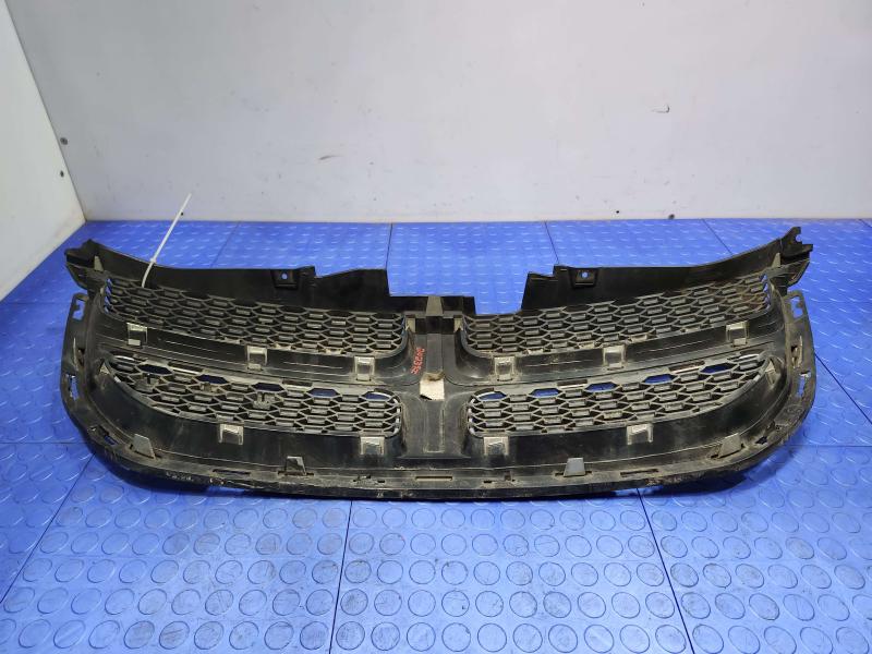 2012 Dodge Grand Caravan Grille