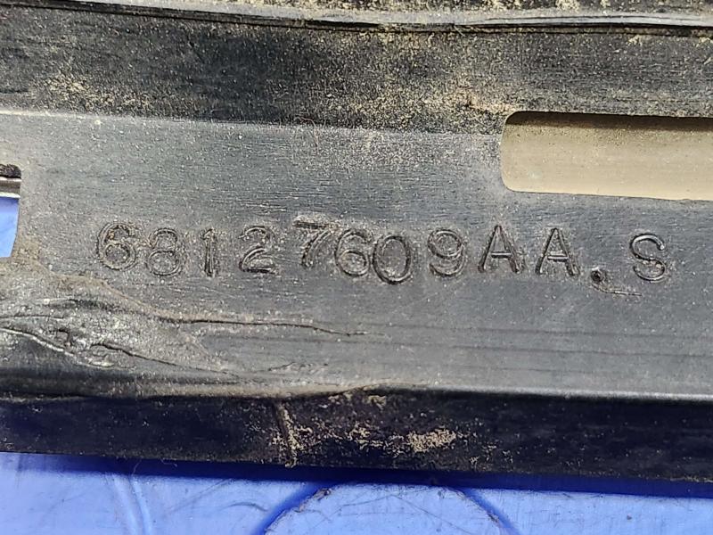 2012 Dodge Grand Caravan Grille
