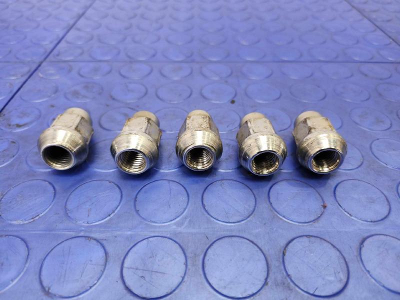 2014 Ford Fusion Lug Nuts