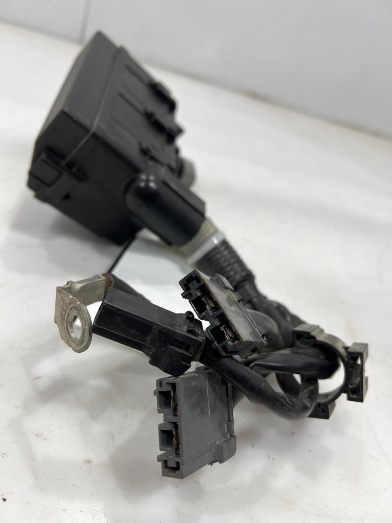 2020 Nissan Versa Engine Fuse Box