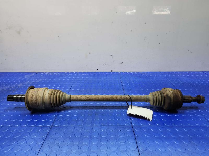 2014 Chrysler 300 Axle Shaft
