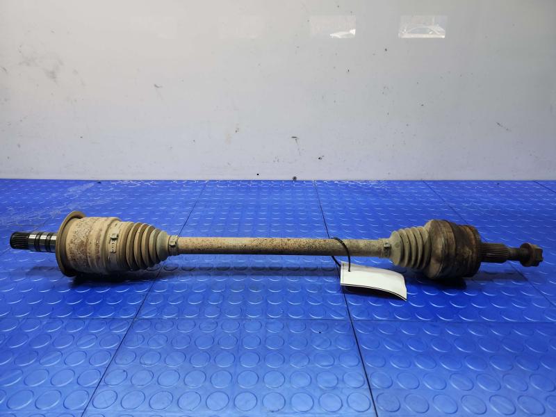 2014 Chrysler 300 Axle Shaft