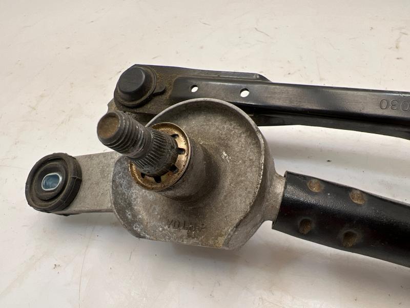 2014 - 2018 Kia Forte Windshield Wiper Linkage Transmission OEM 98120A7000
