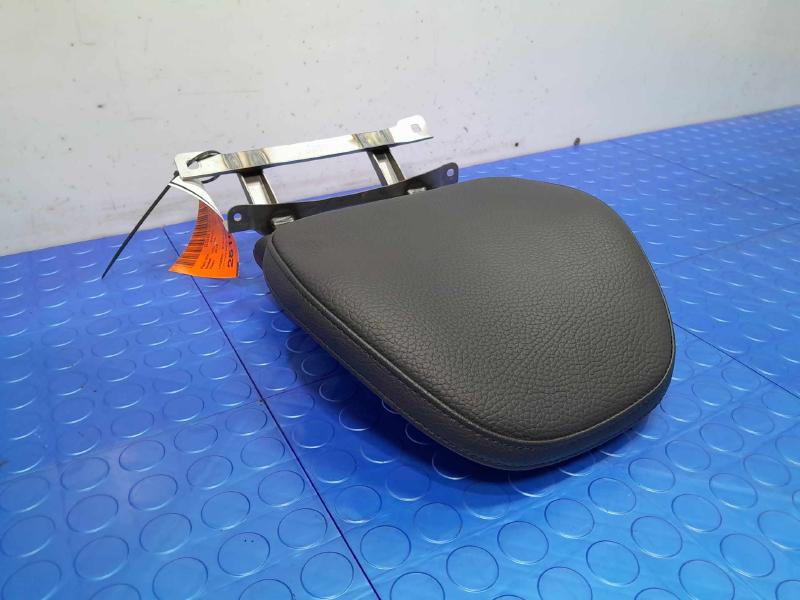 2018 Volvo S90 Headrest