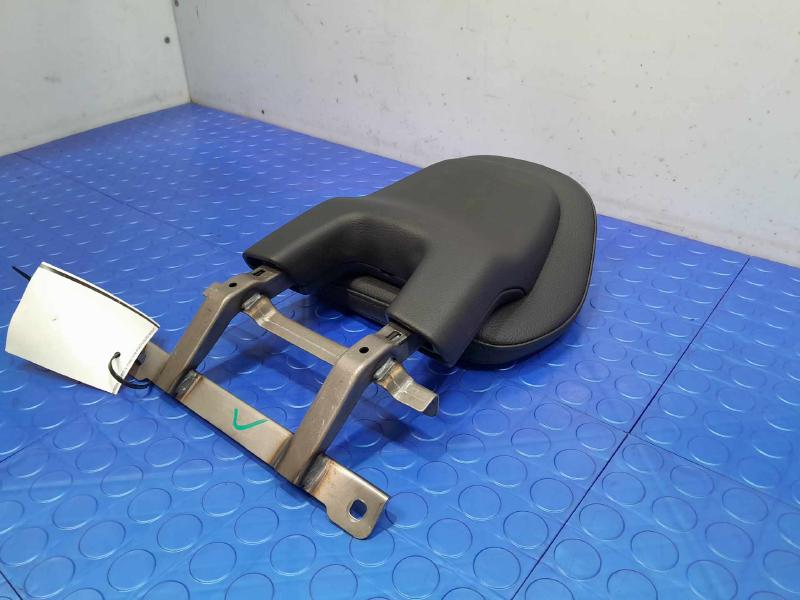 2018 Volvo S90 Headrest