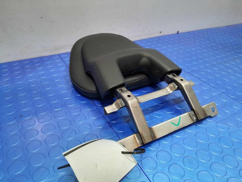 2018 Volvo S90 Headrest