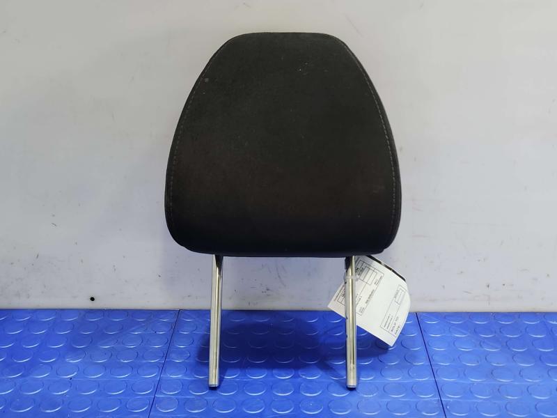 2016 Nissan Rogue Headrest