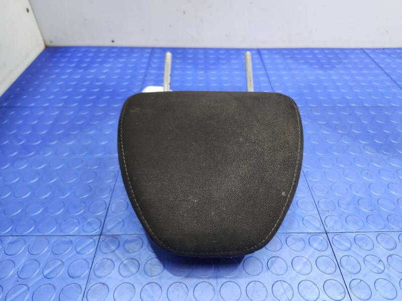 2016 Nissan Rogue Headrest