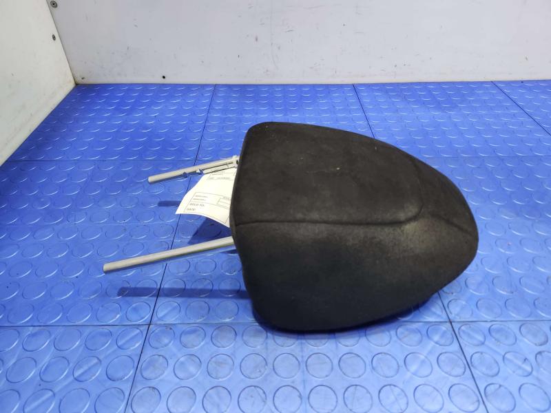 2016 Nissan Rogue Headrest