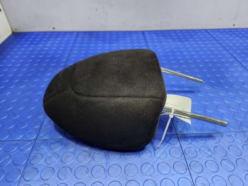 2016 Nissan Rogue Headrest