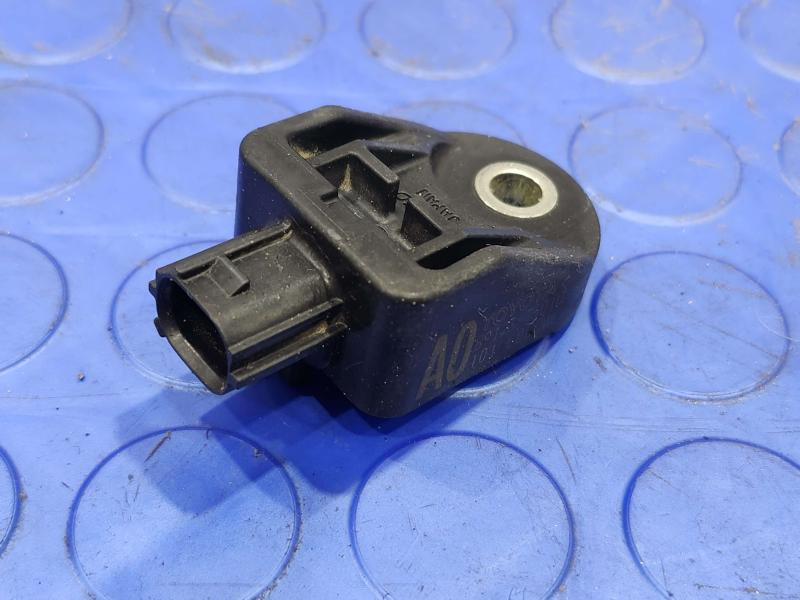 2010-2011 Toyota Prius Front Crash Impact Sensor Genuine OEM 89173-75010