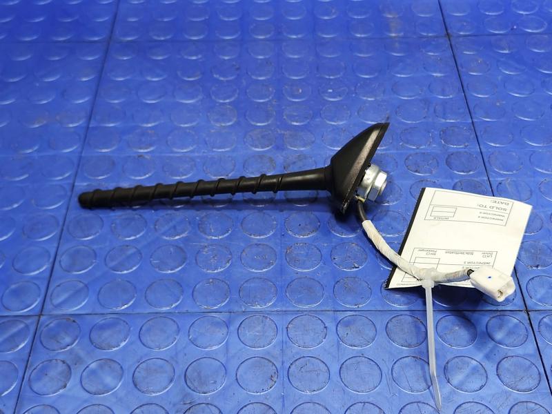 2013 Toyota Prius Antenna
