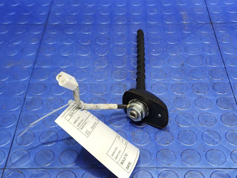 2013 Toyota Prius Antenna
