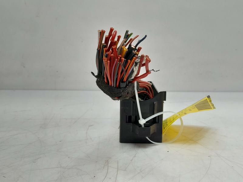 2012 Volkswagen Jetta Cabin Fuse Box