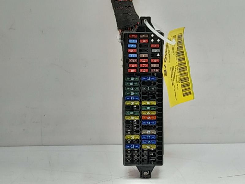 2012 Volkswagen Jetta Cabin Fuse Box