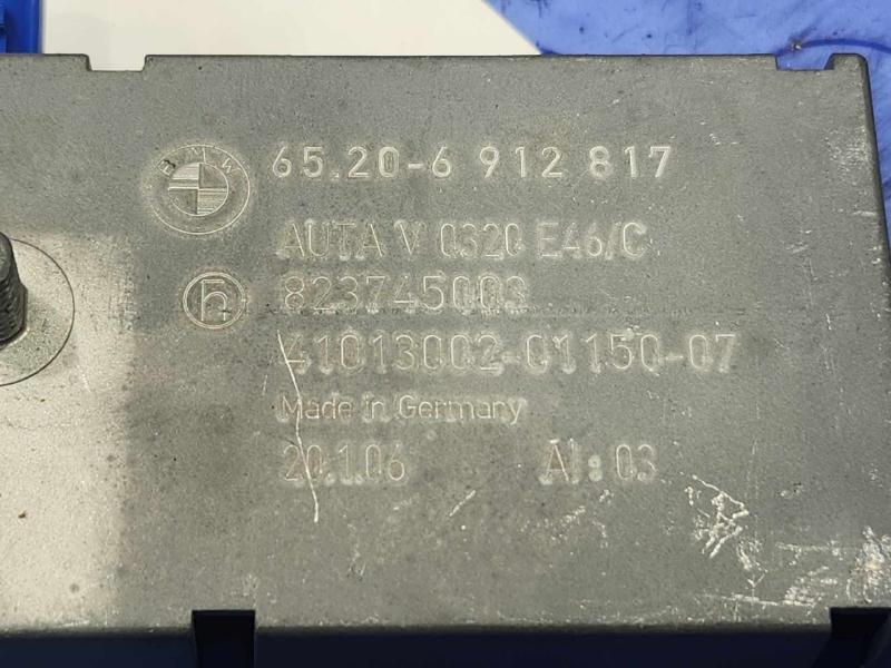 2003-2008 BMW Z4 Diversity Radio Antenna Amplifier Genuine OEM 65206912817