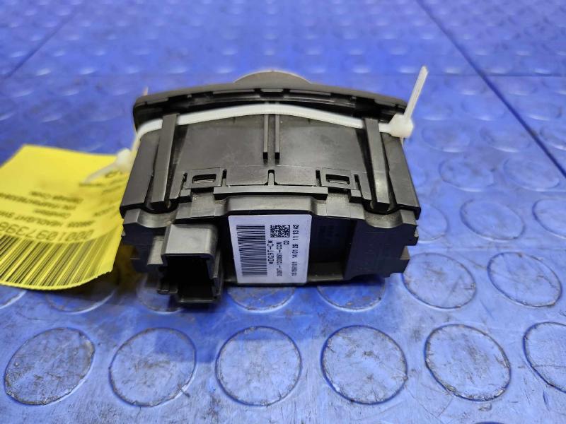 2014 Ford Fusion Headlight Switch (Dash Mtd)