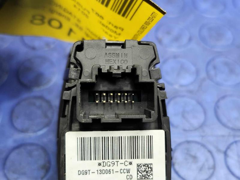 2014 Ford Fusion Headlight Switch (Dash Mtd)